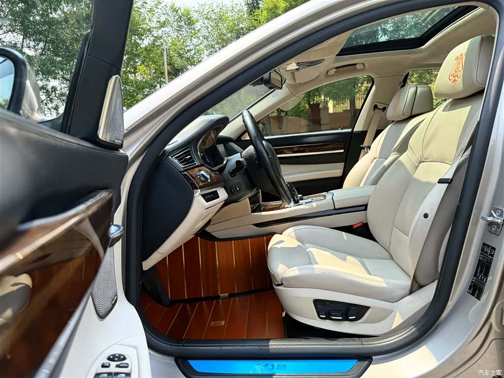 BMW 7 Series, 2012 9