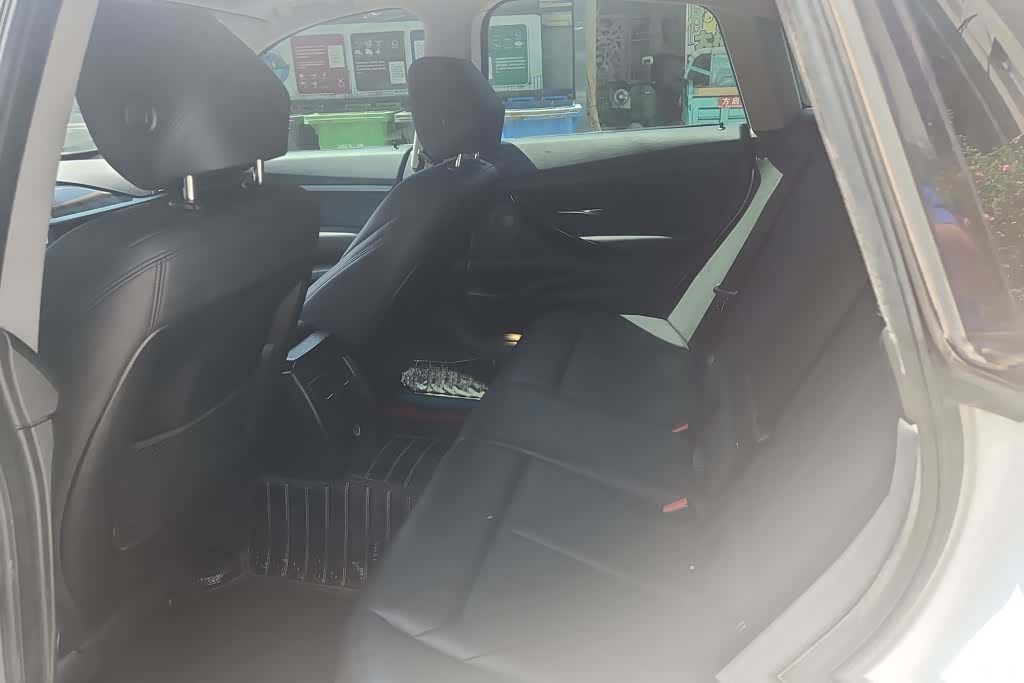 BMW 3 Series, 2019 11