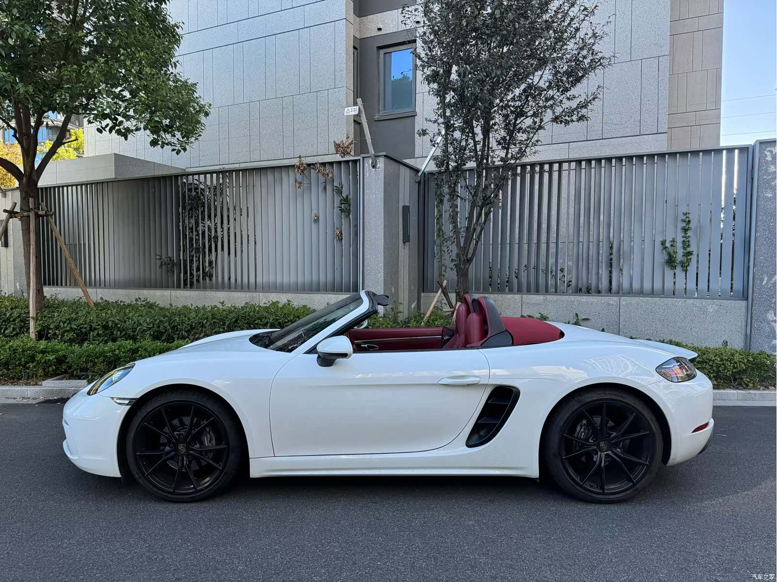 Porsche Boxster, 2018 все фото