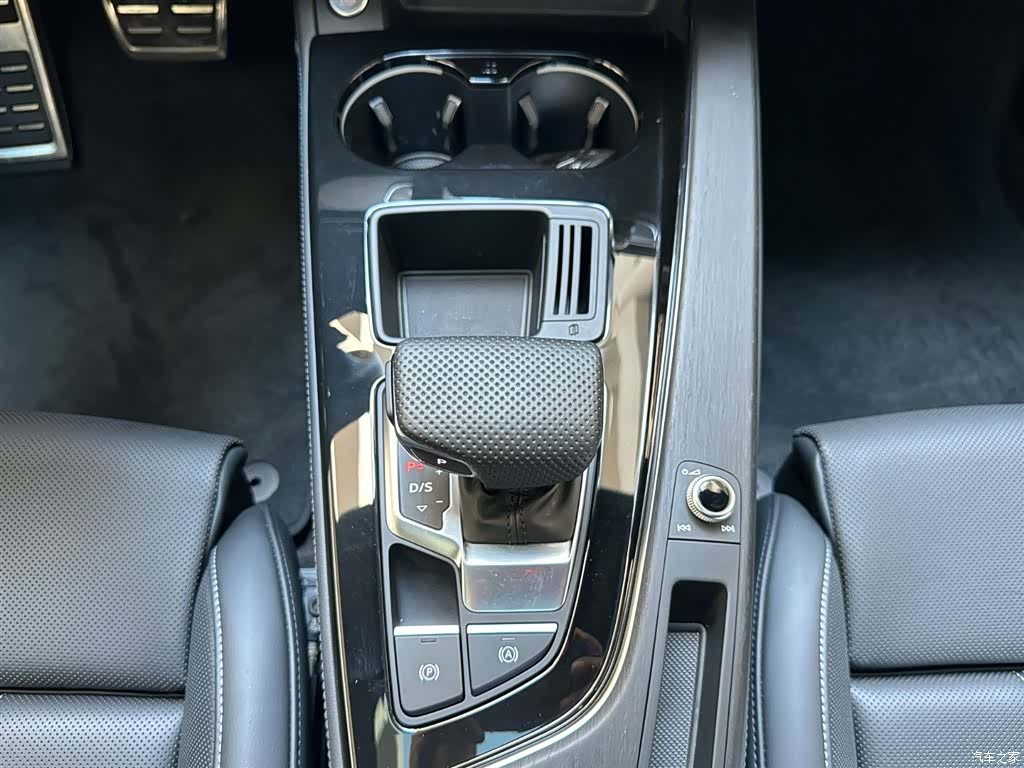 Audi A4L, 2024 15