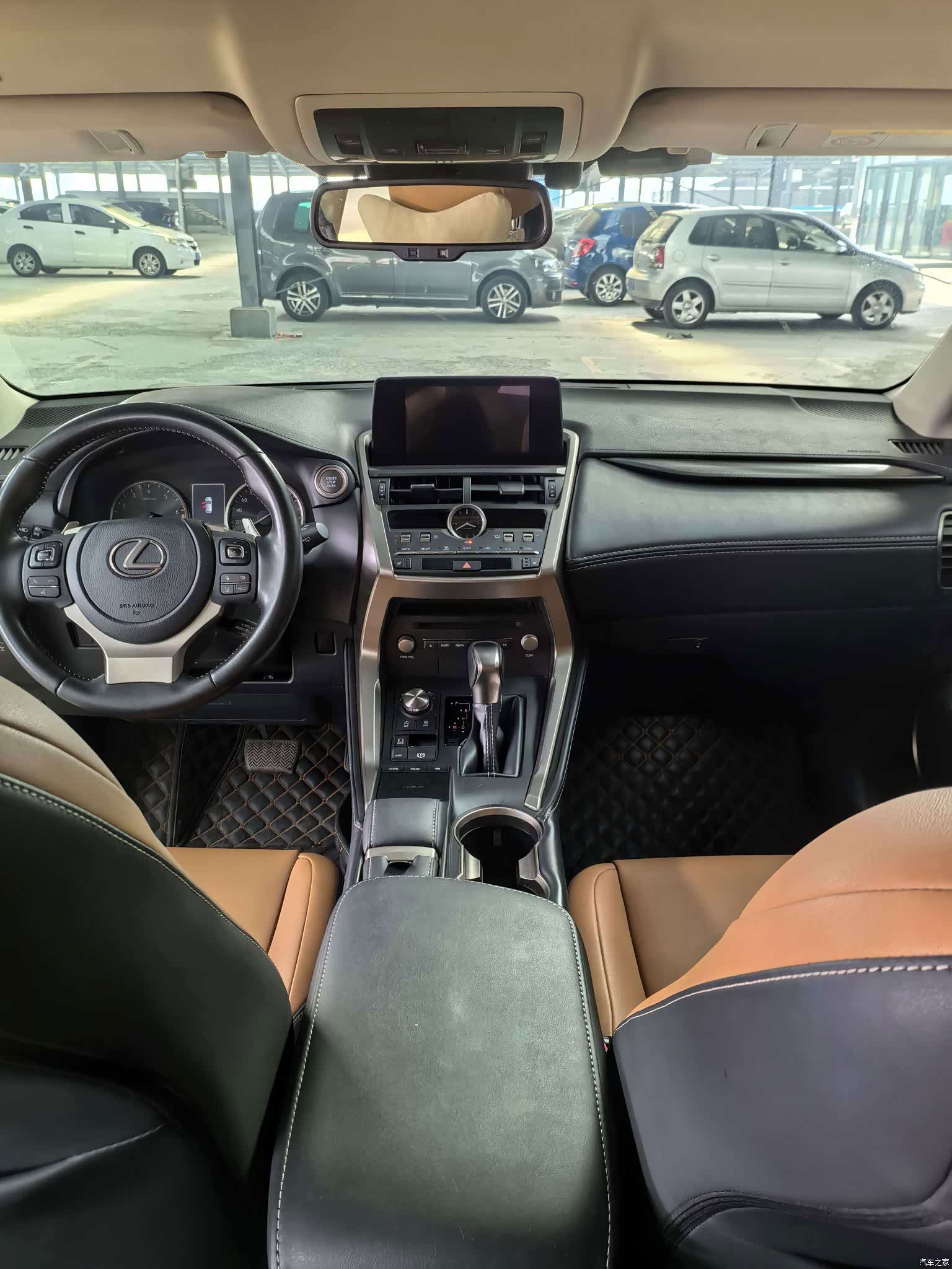 Lexus NX, 2020 11