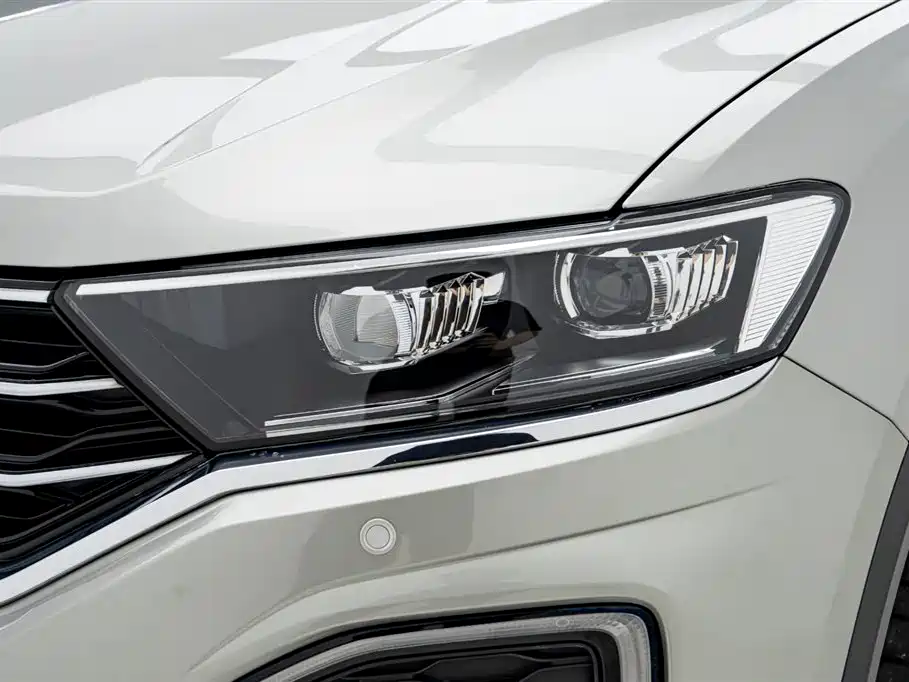 Volkswagen T-ROC exploring Songs