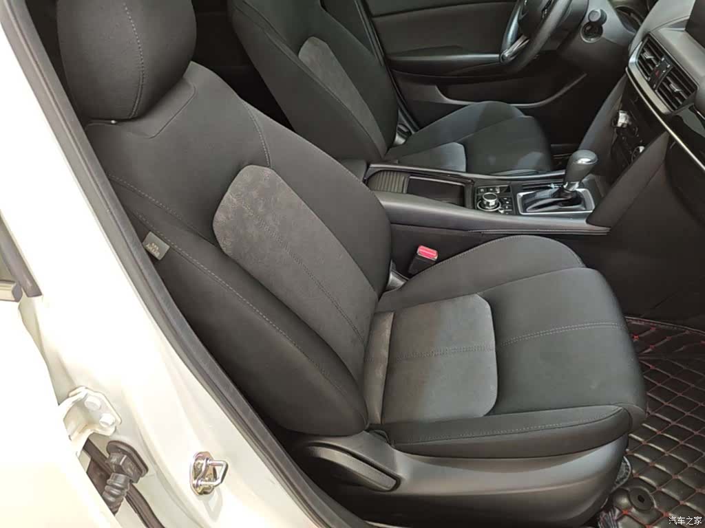 Mazda CX-4, 2021 25