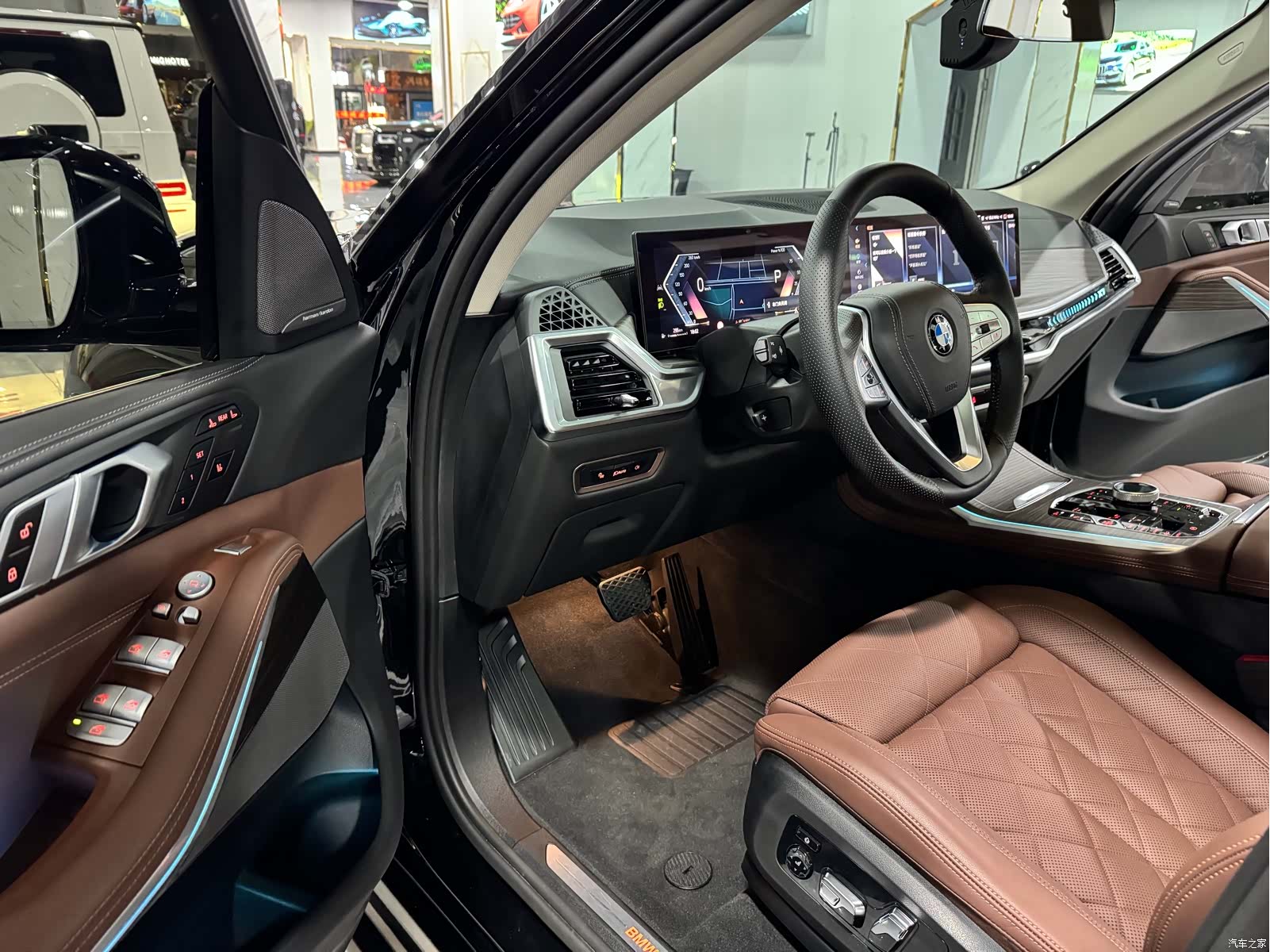 BMW X7, 2024 9