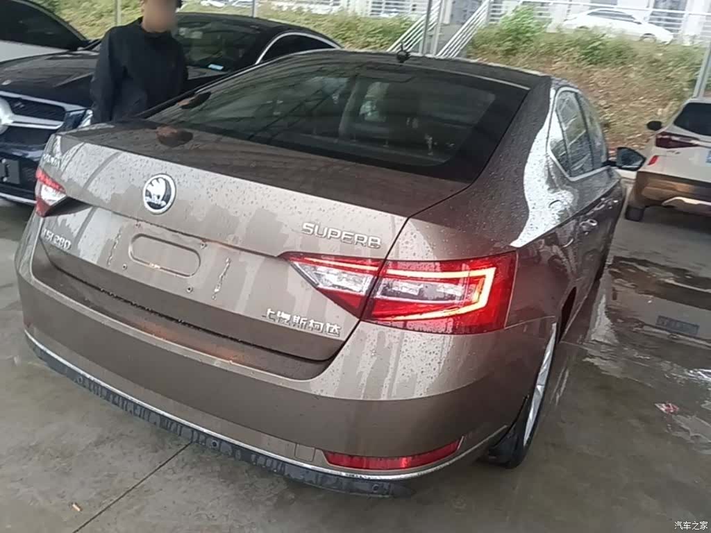 Skoda Superb, 2018 все фото