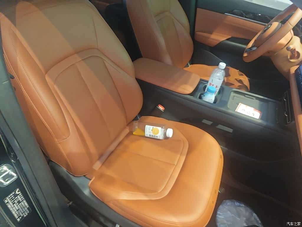 Wuling Starlight, 2025 25