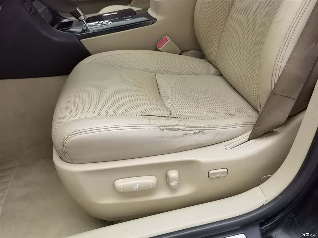 Toyota Crown, 2010 20