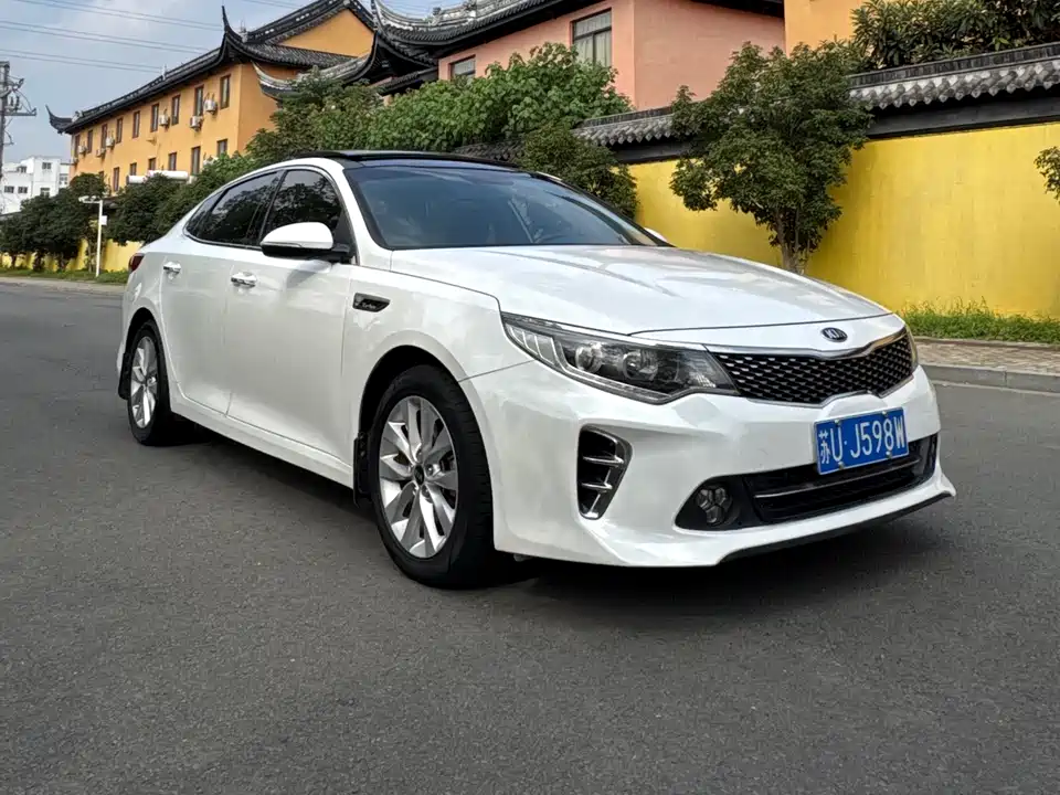 Kia K5