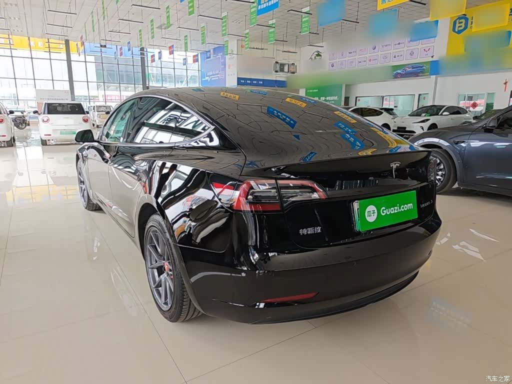 Tesla Model 3, 2023 все фото