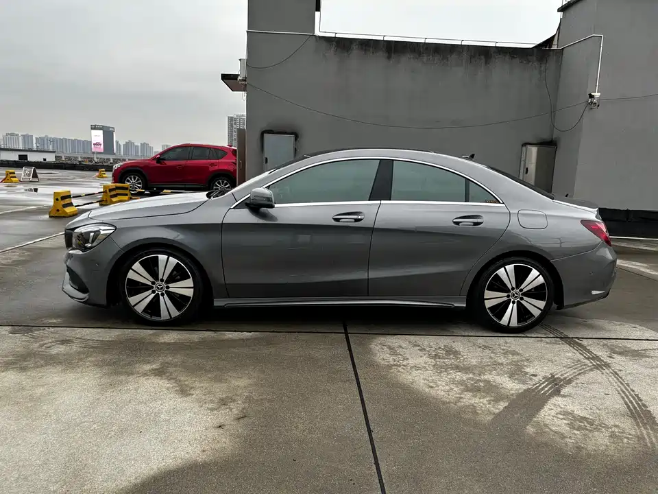 Mercedes-Benz CLA