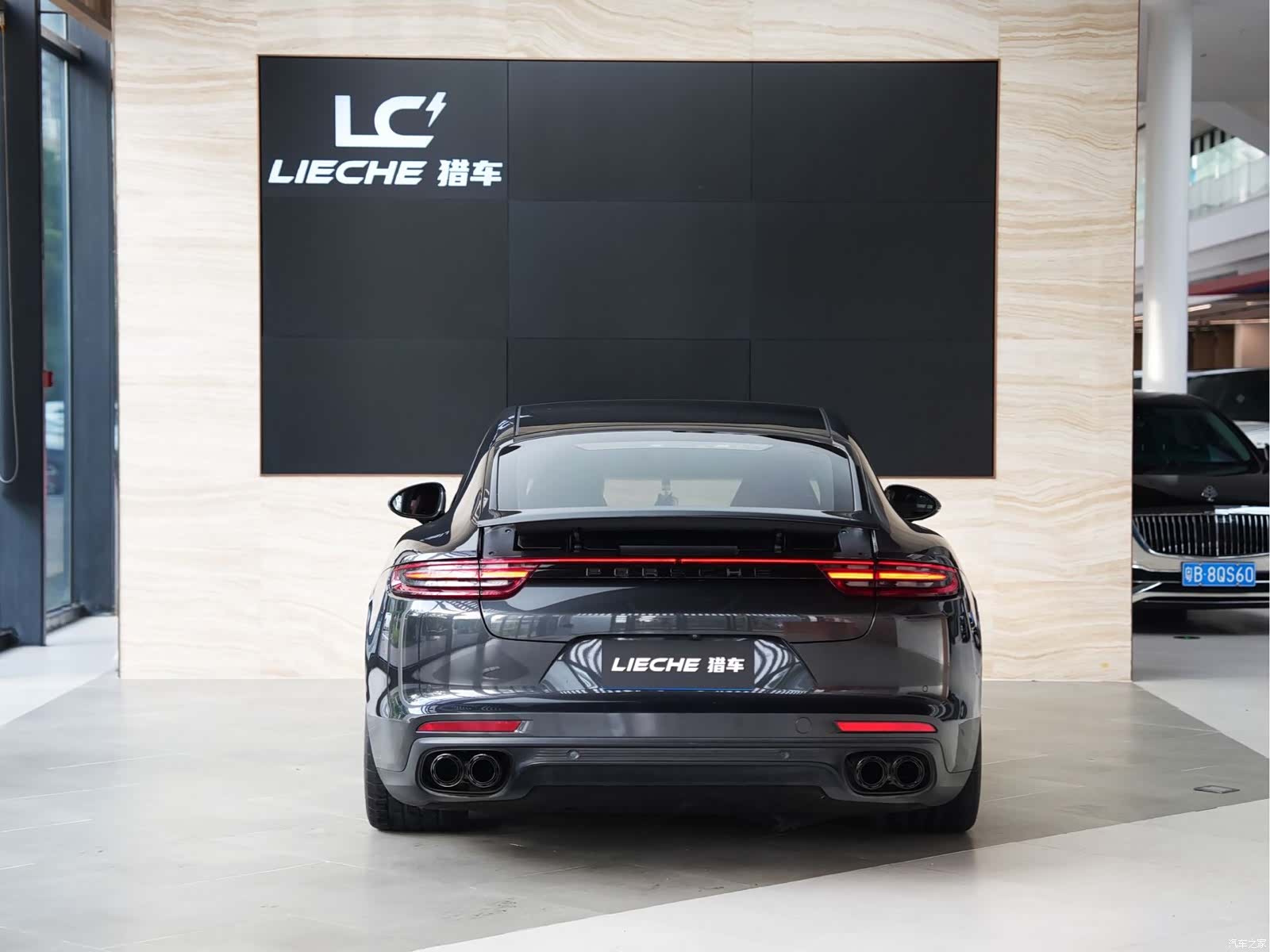 Porsche Panamera, 2017 все фото