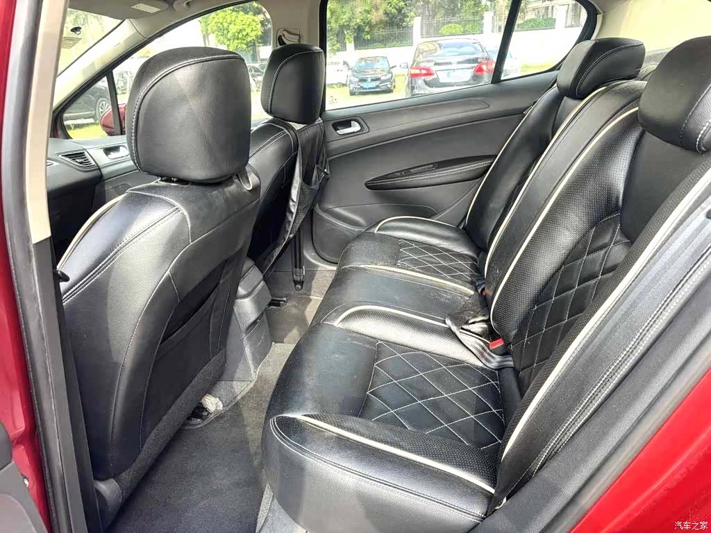 Peugeot 308, 2014 6