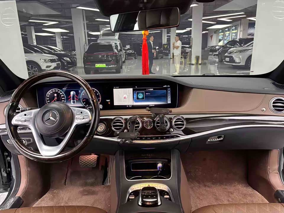 Mercedes-Benz Maybach S-class