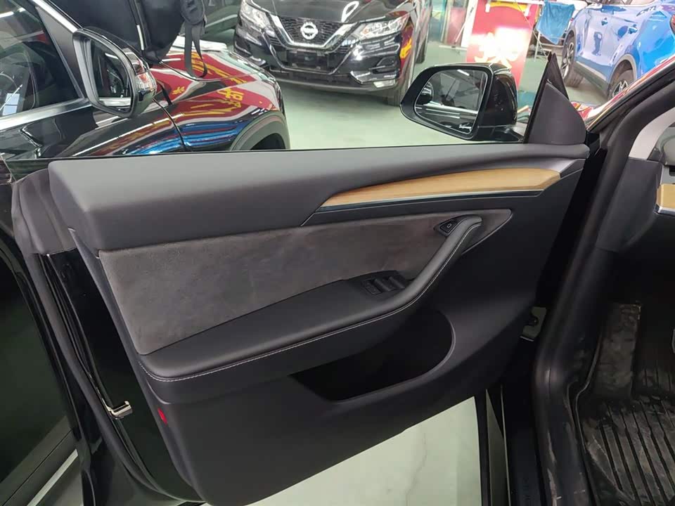 Tesla Model Y Tesla Model Y