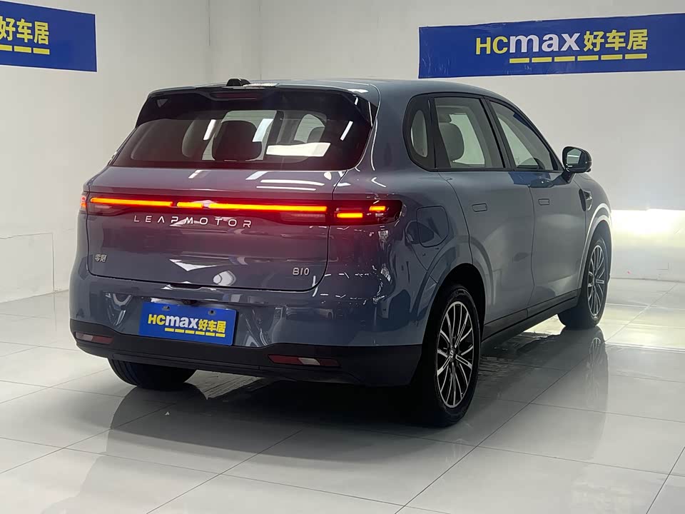 Leapmotor B10