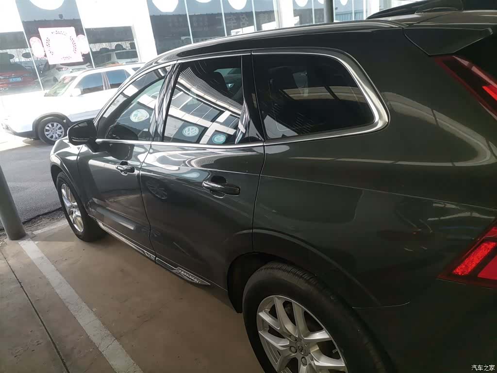 Volvo XC60, 2018 все фото