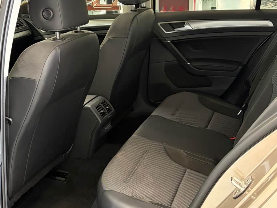 Volkswagen Golf 2020, фото 10