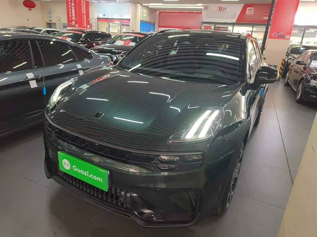 Lynk & Co 06