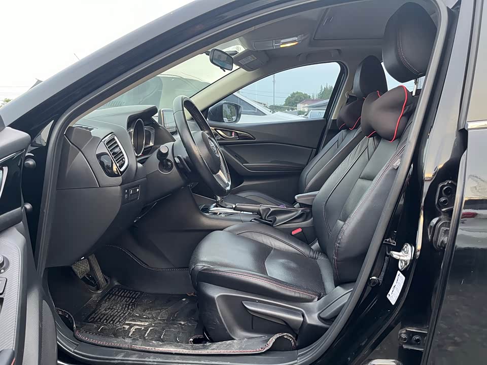 Mazda 3 Angkesaila Mazda 3 Angkesaila