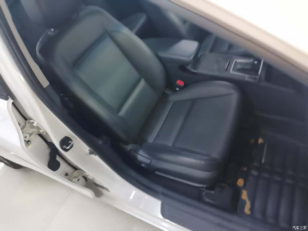 Hyundai GLS, 2015 25