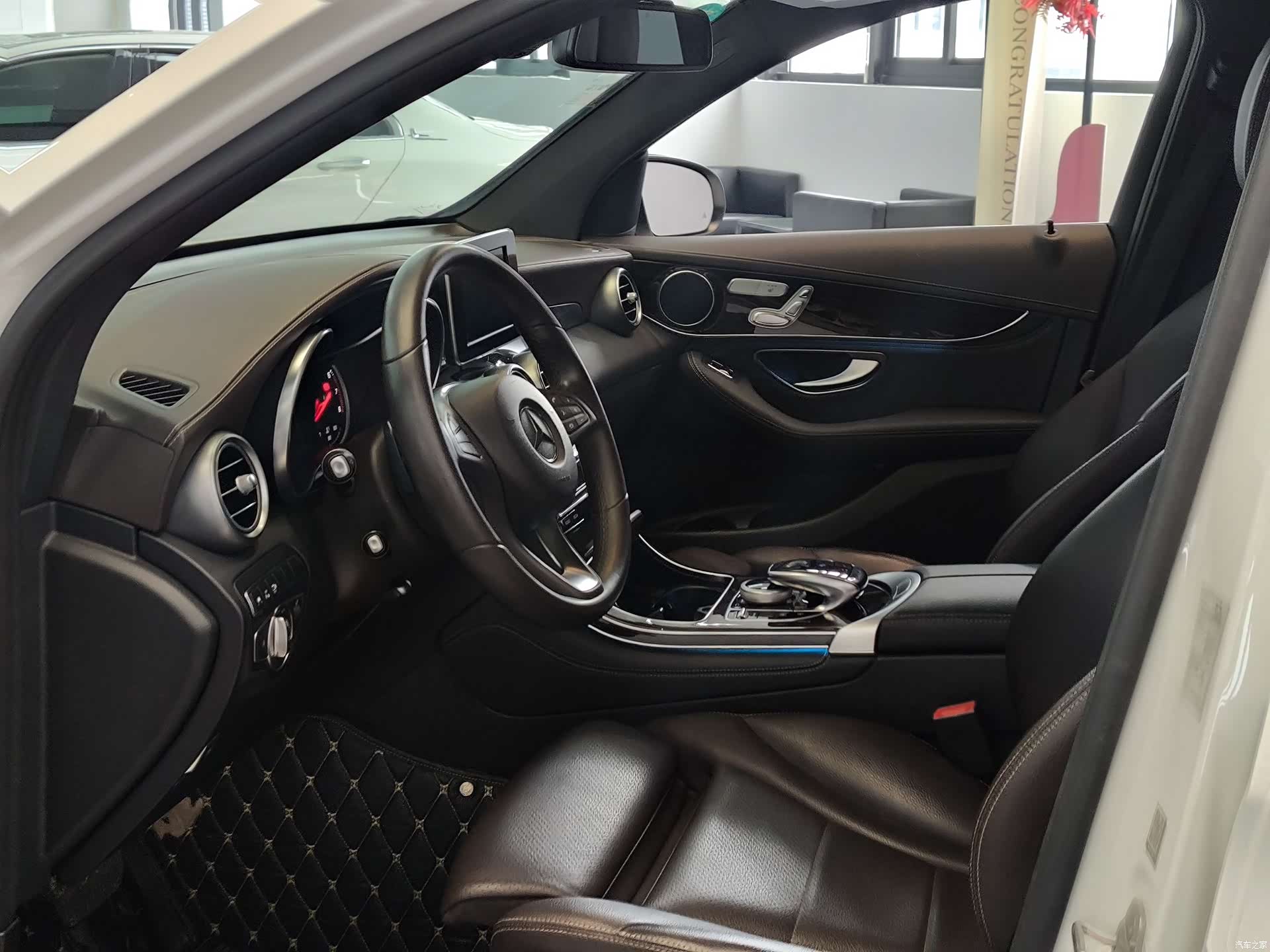 Mercedes-Benz GLC, 2017 8