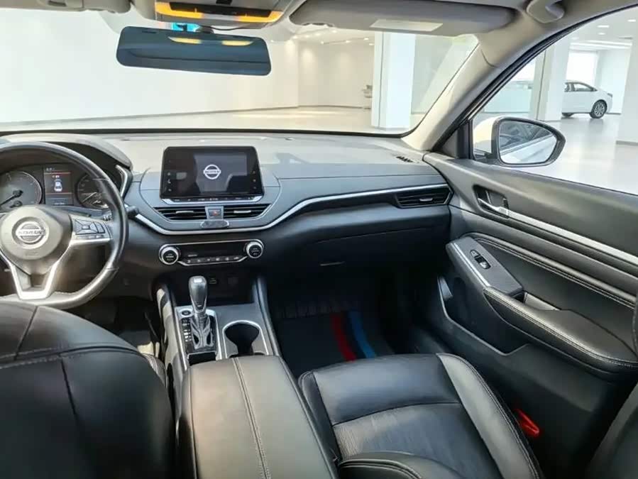 Nissan Altima 2020, фото 7