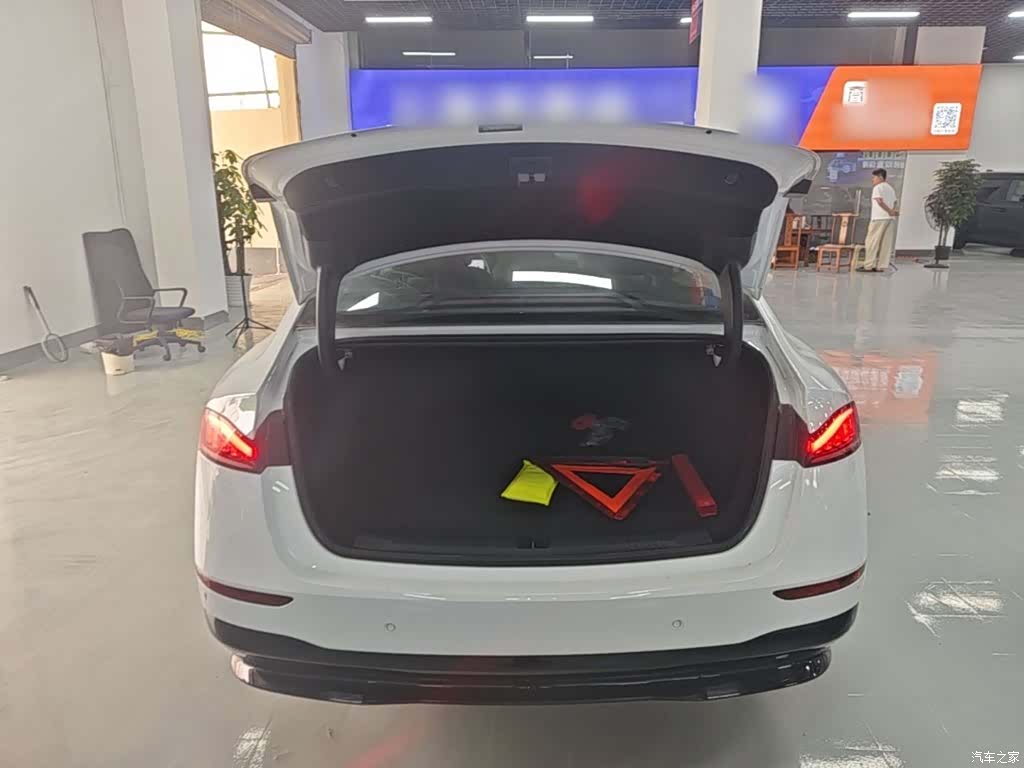 Roewe D7, 2025 19