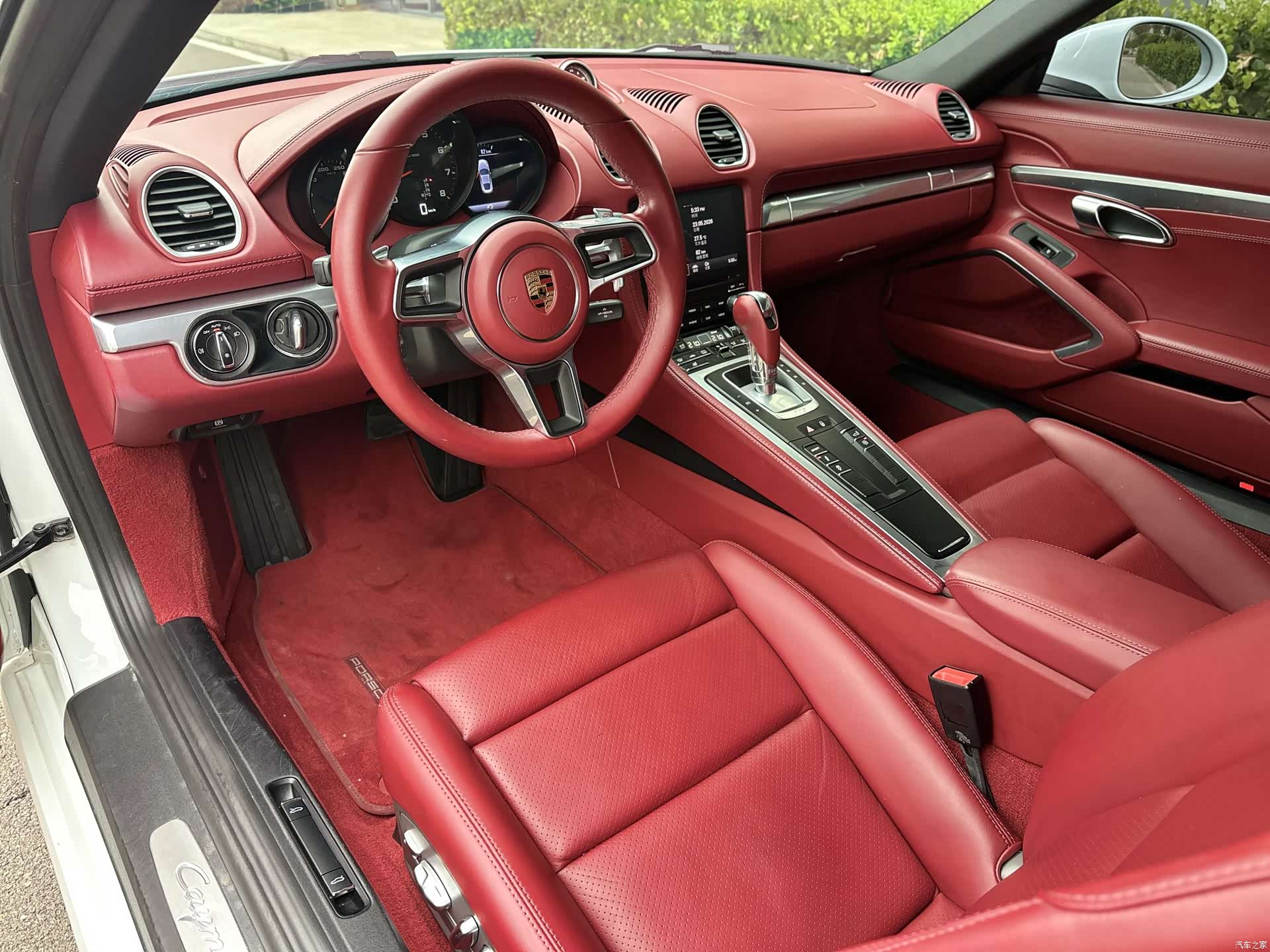 Porsche Cayman, 2018 12