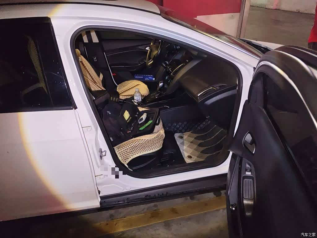 Ford Focus, 2019 22