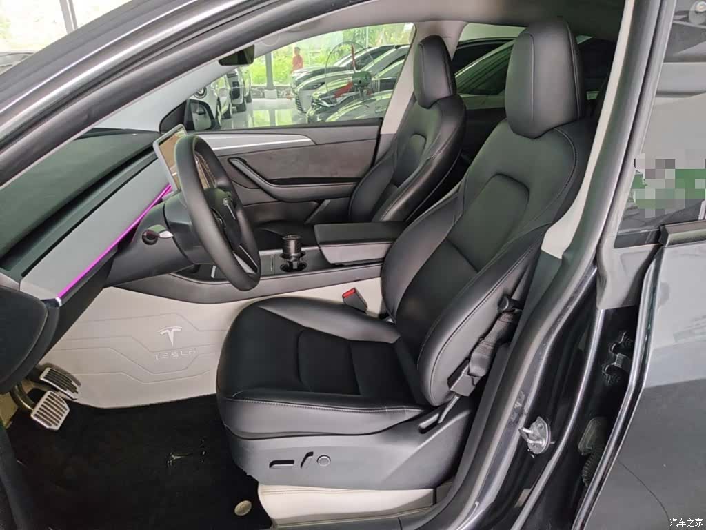Tesla Model Y, 2024 15