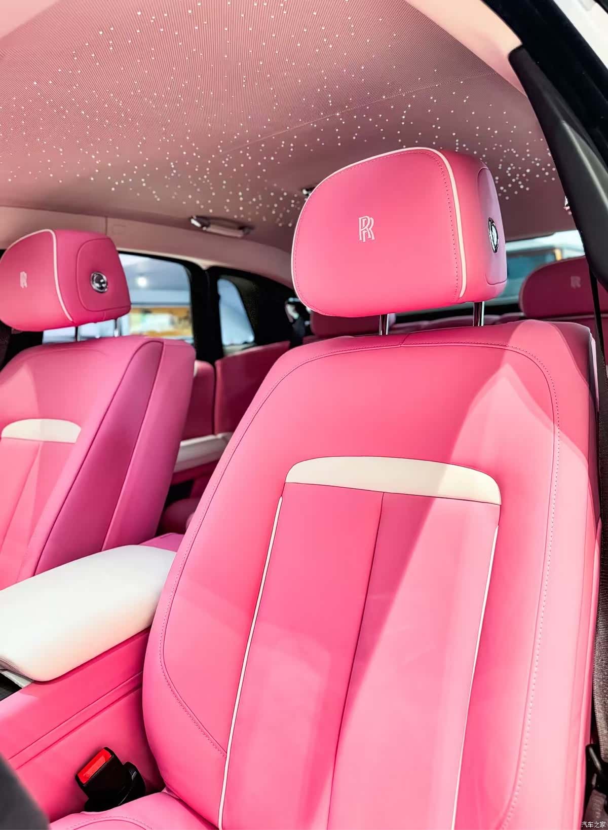 Rolls-Royce Ghost, 2024 13