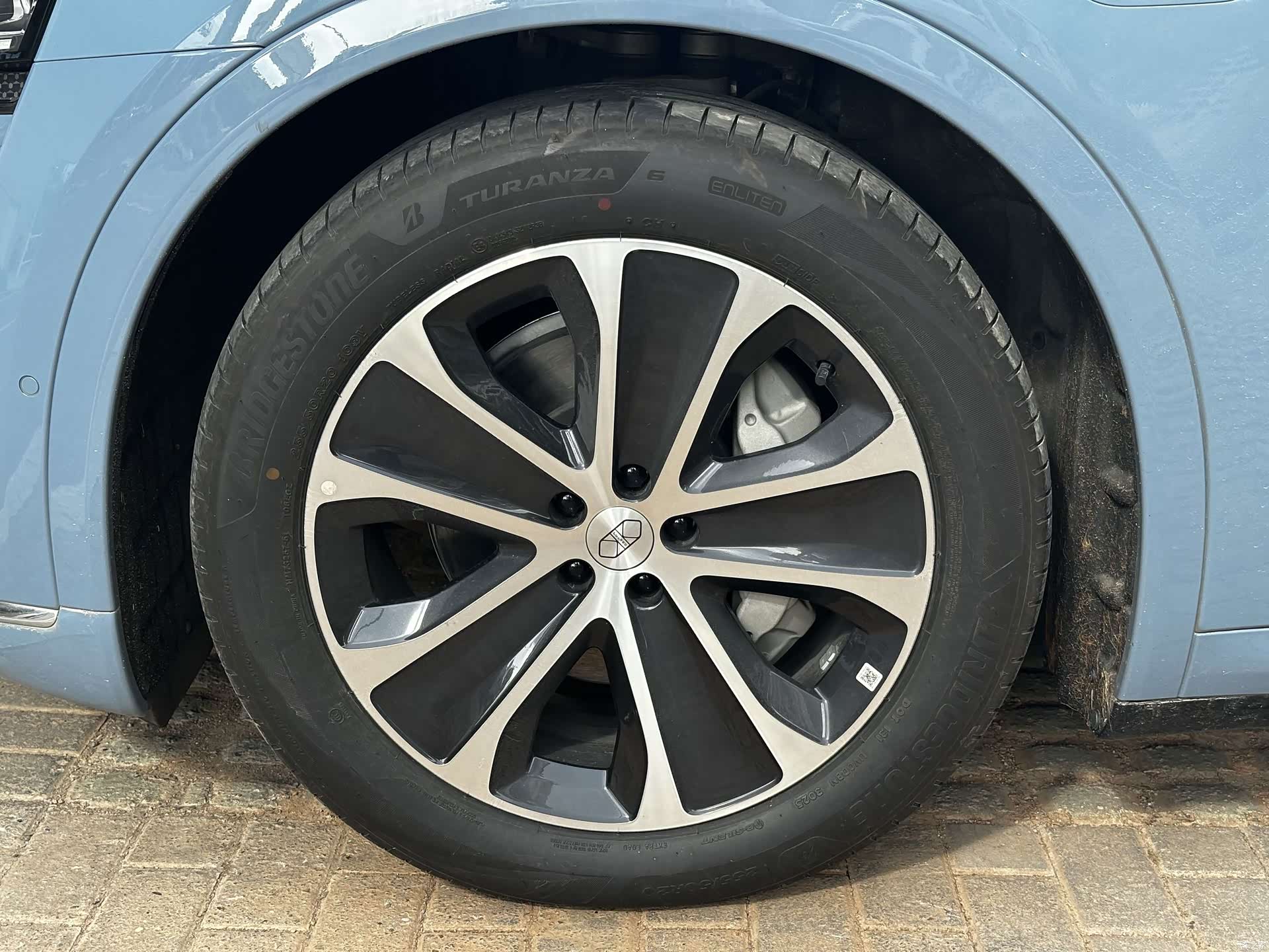 Luxeed R7, 2025 все фото