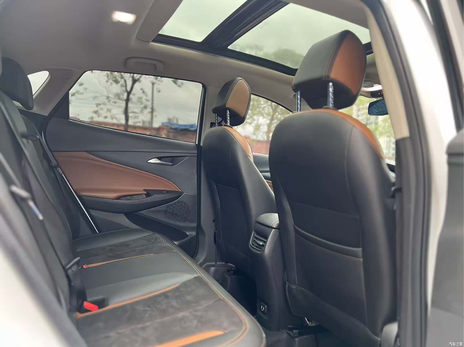 Buick Encore, 2020 12