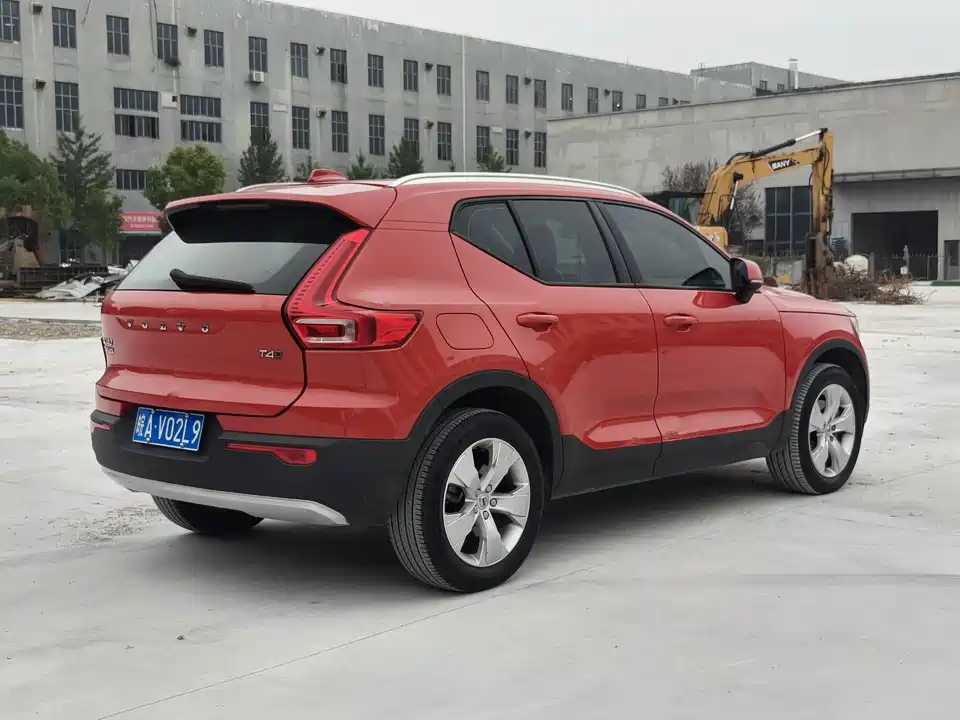 Volvo XC40