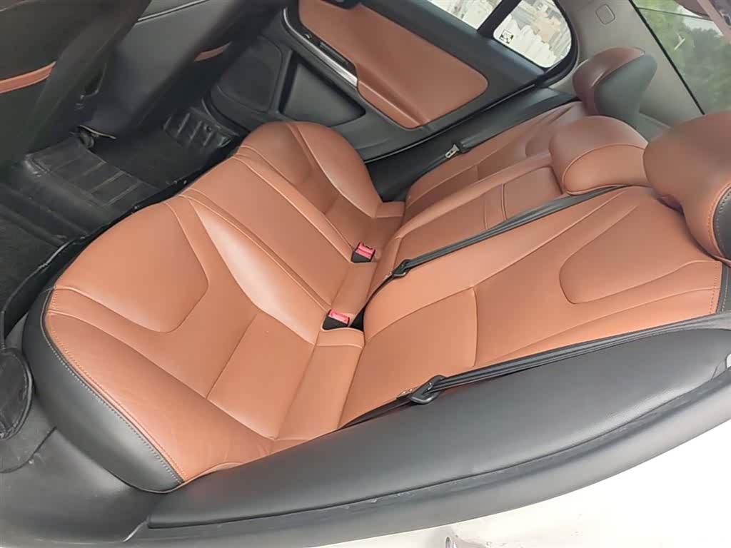 Volvo S60, 2017 17