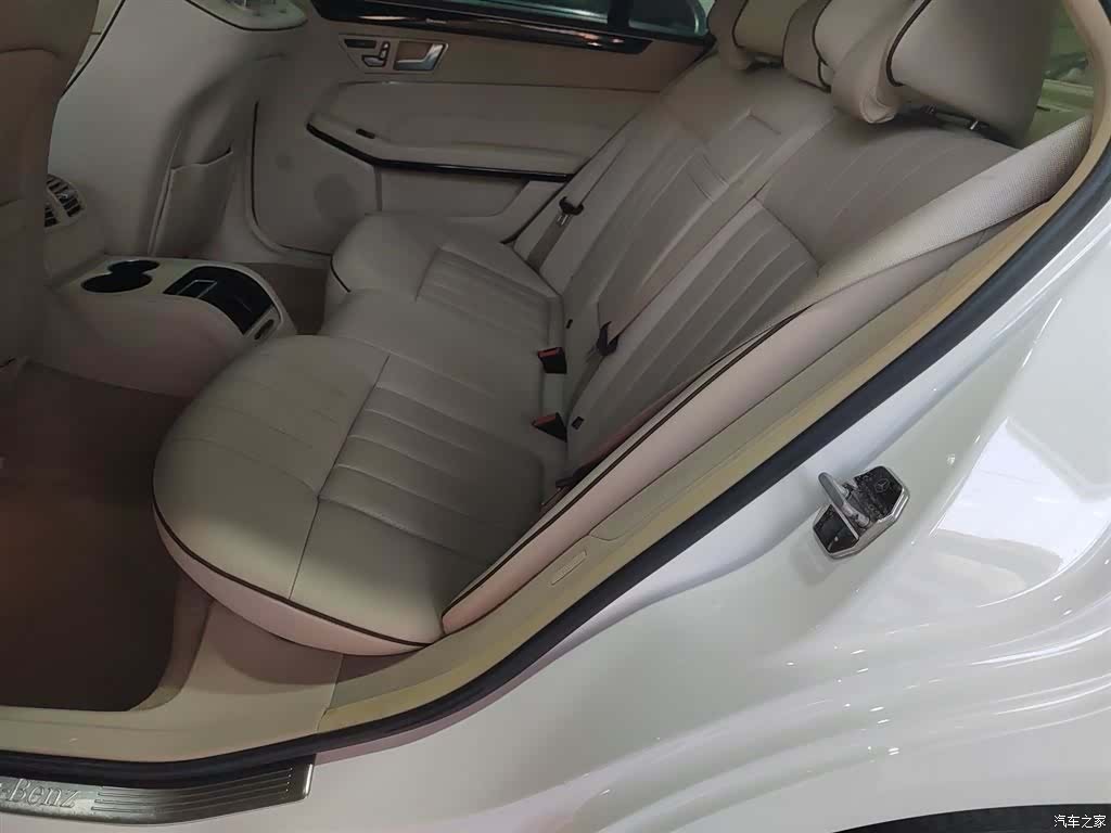 Mercedes-Benz E-Class, 2015 17
