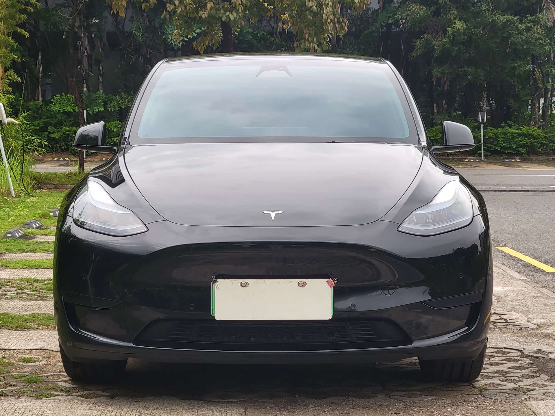 Tesla Model Y, 2023 2