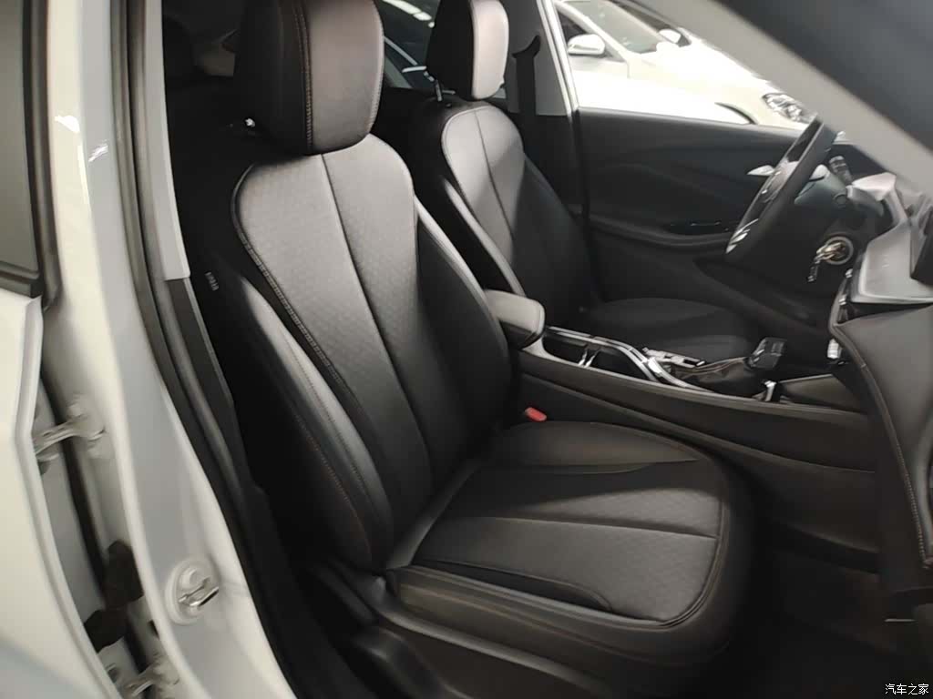 Buick Verano, 2025 25
