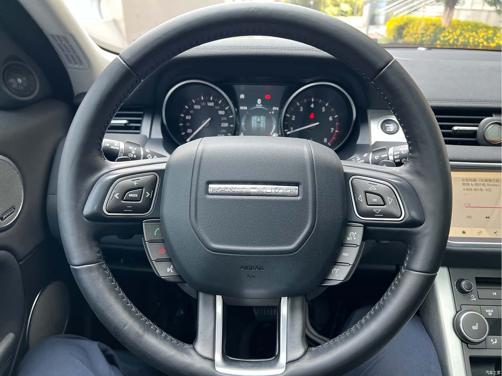 Land Rover Range Rover, 2019 18