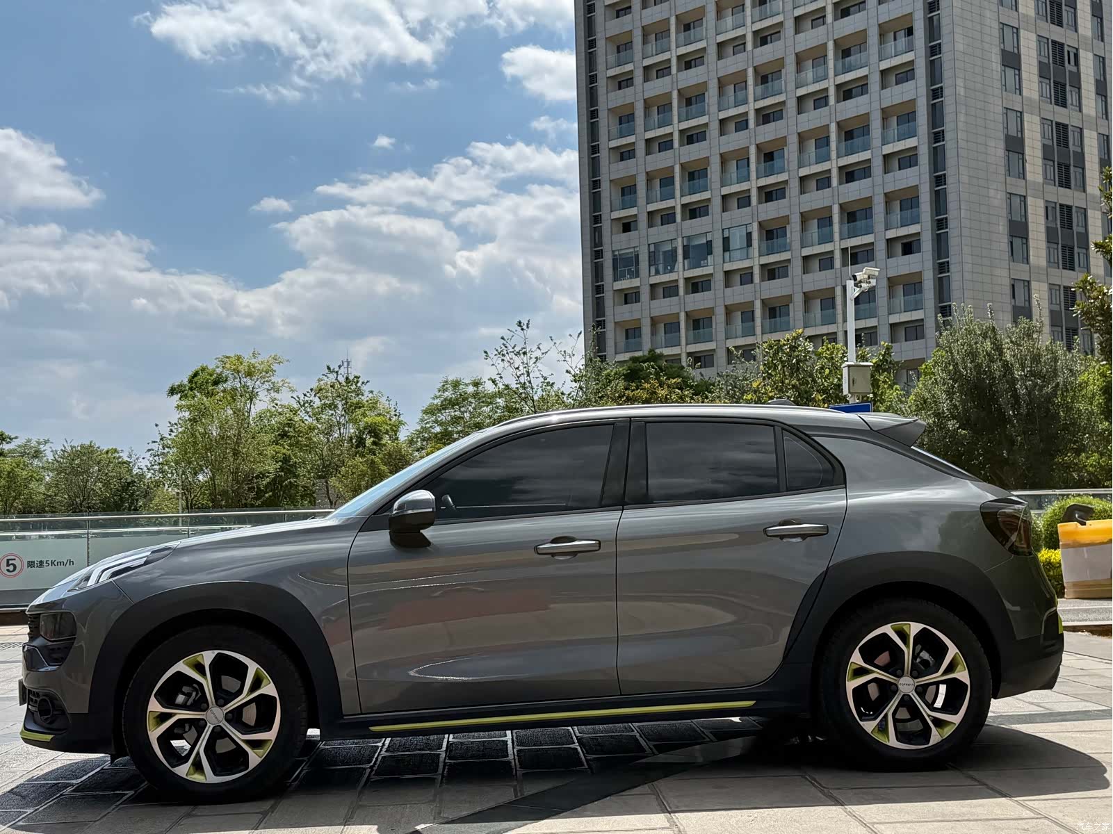 Lynk & Co 02, 2022 все фото