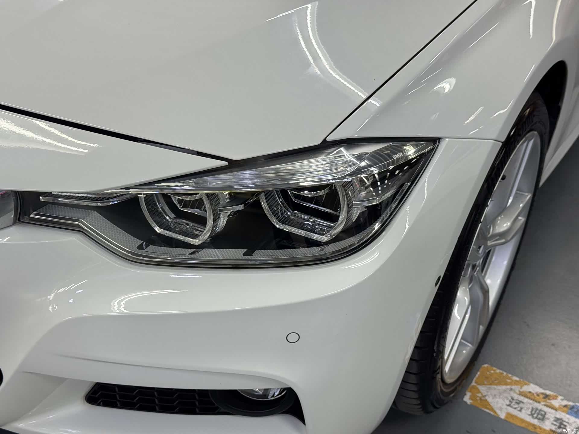 BMW 3 Series, 2018 все фото