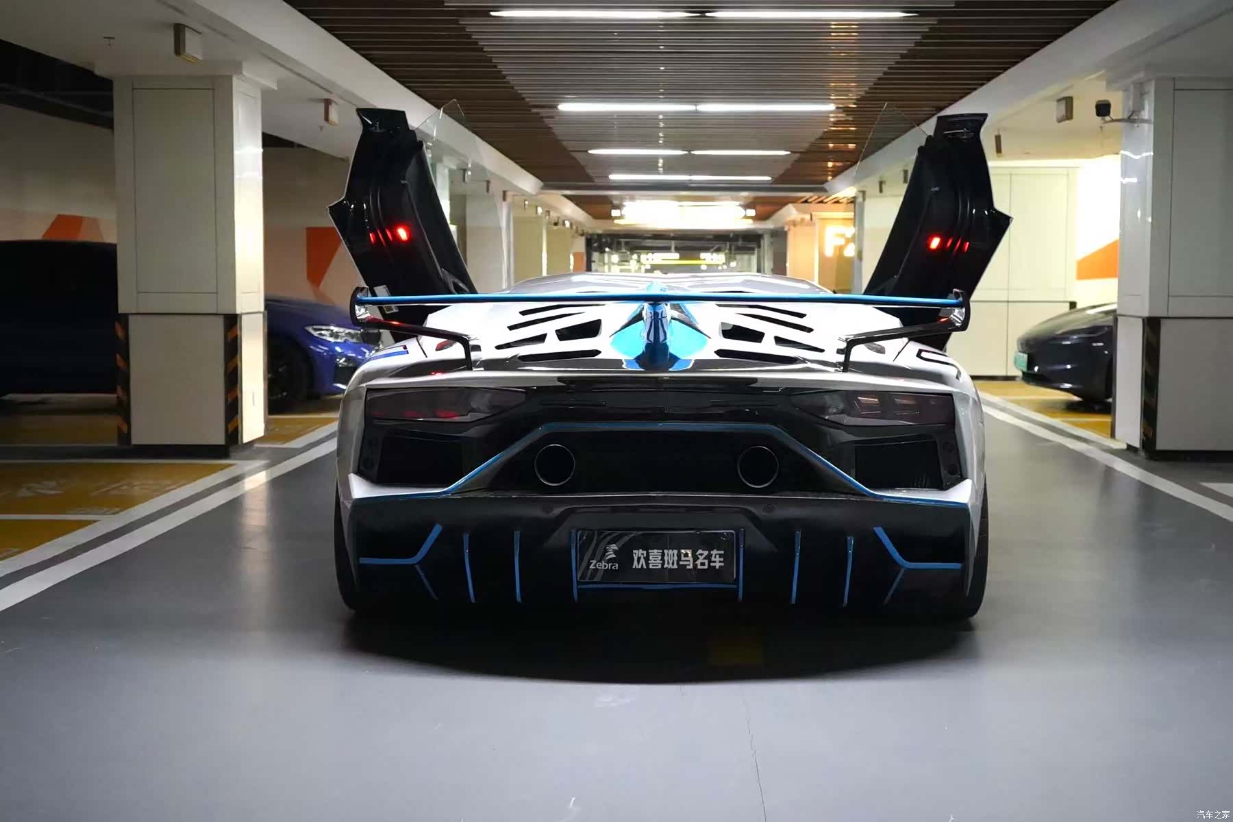 Lamborghini Aventador, 2012 6