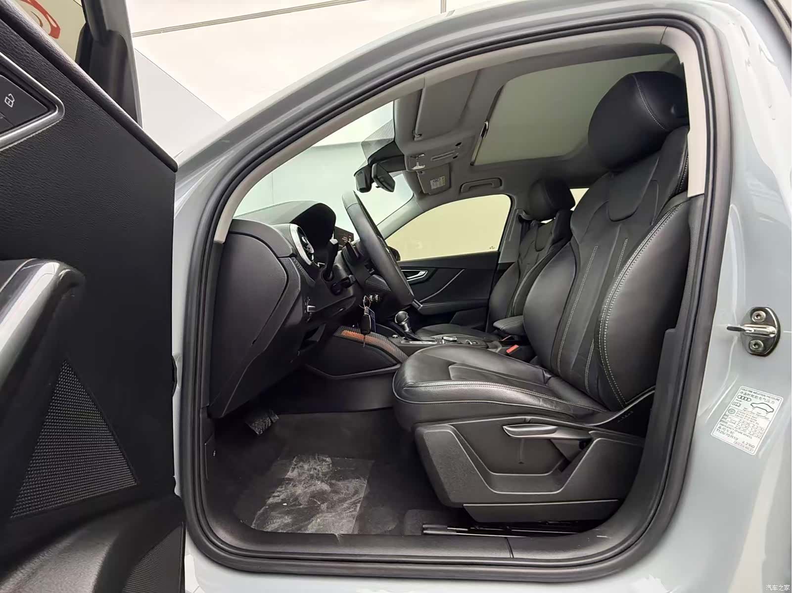 Audi Q2L, 2022 14