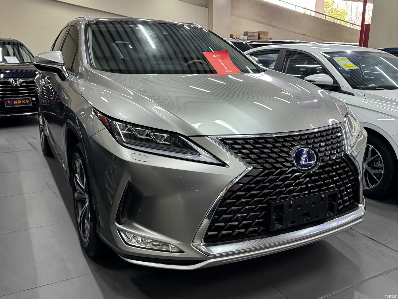 Lexus RX, 2020 3