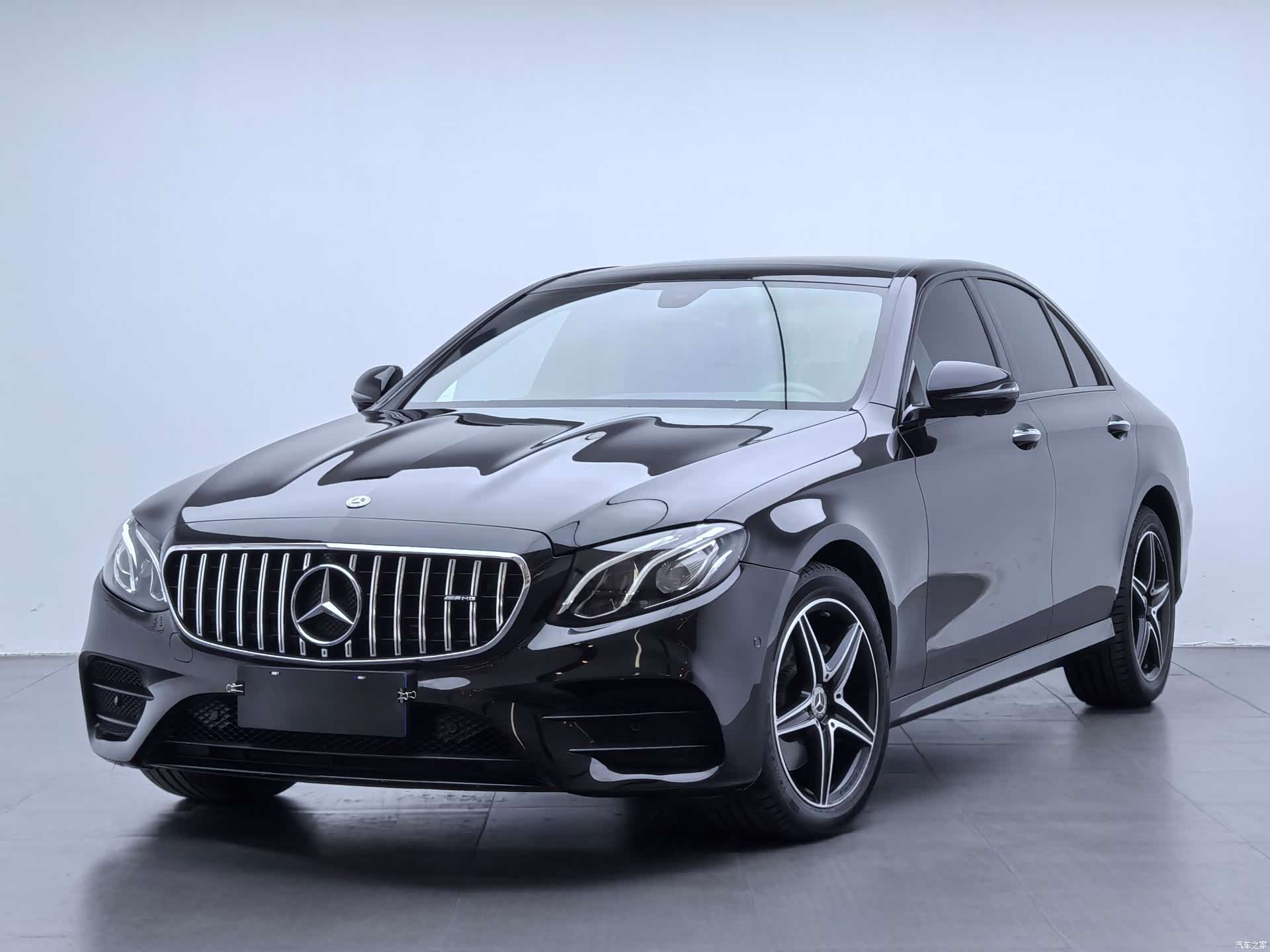 Mercedes-Benz E-Class, 2019 1