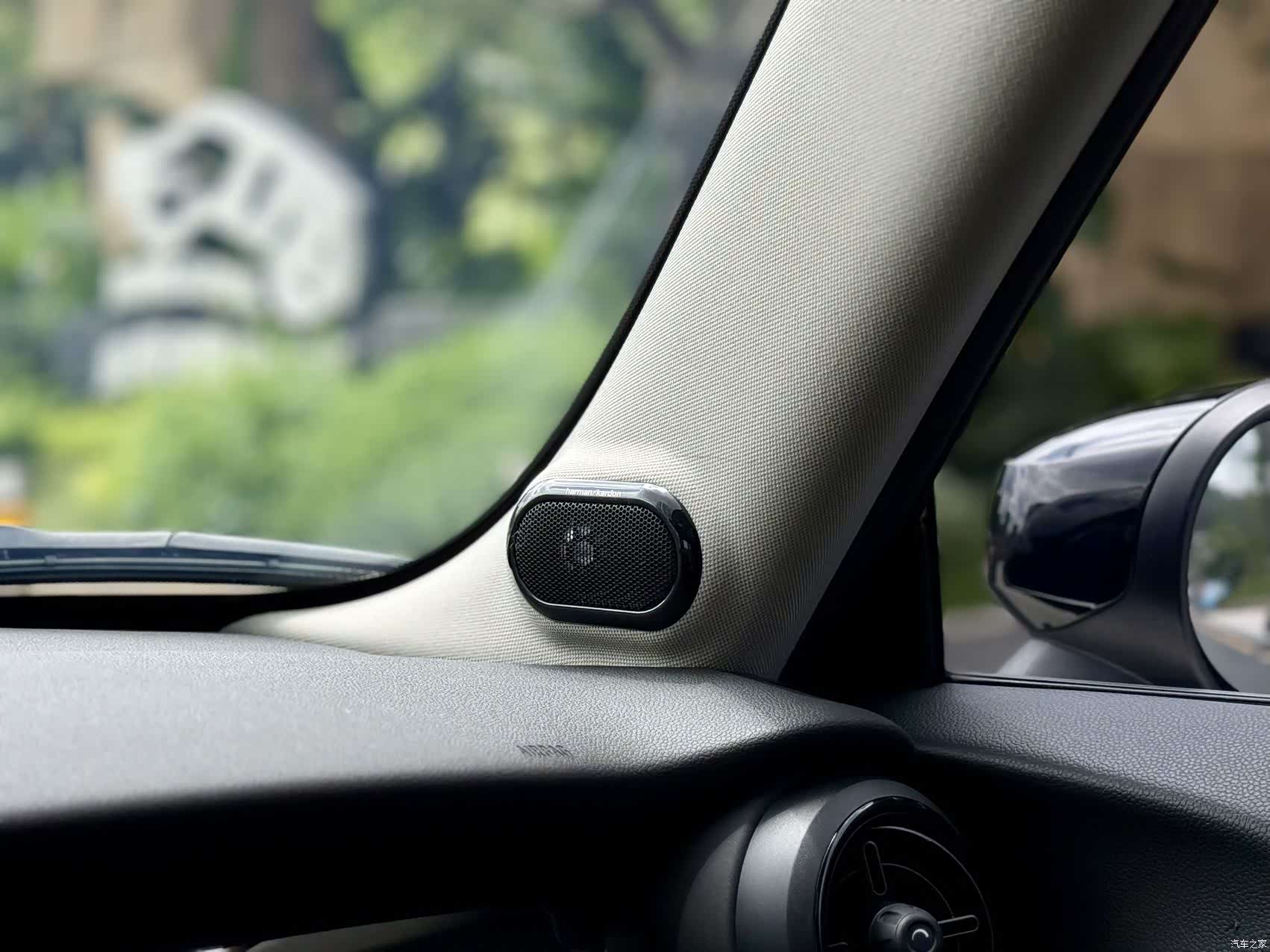 Mini Cooper, 2023 19