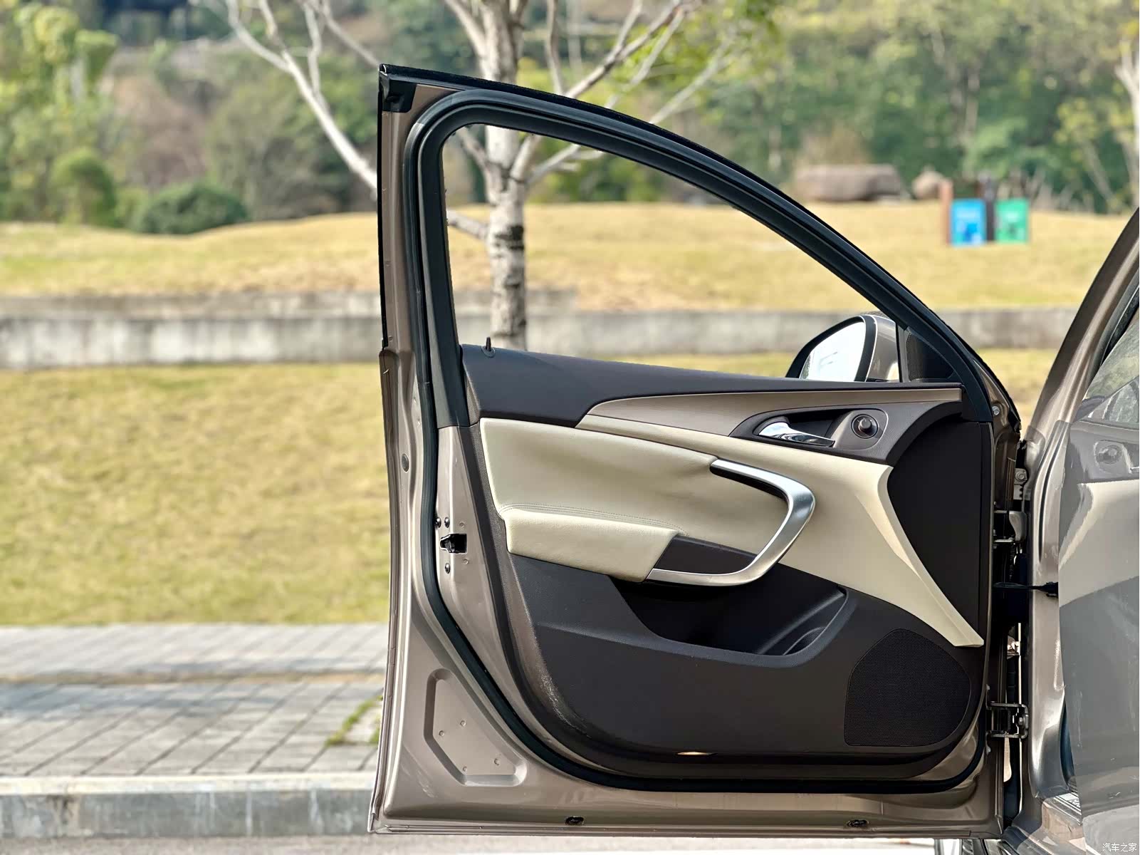 Buick Regal, 2011 33