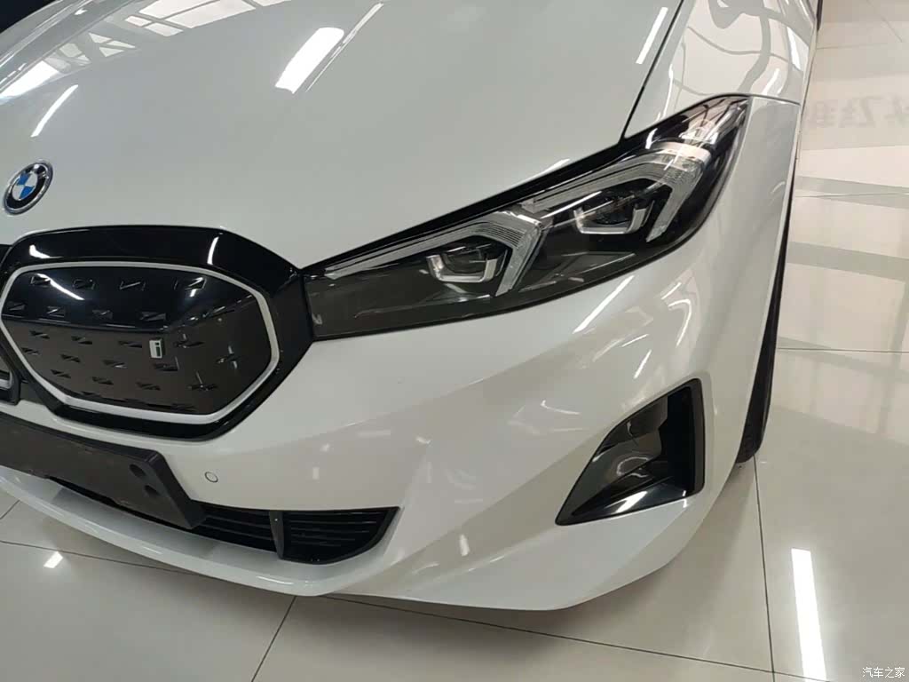BMW i3, 2024 24