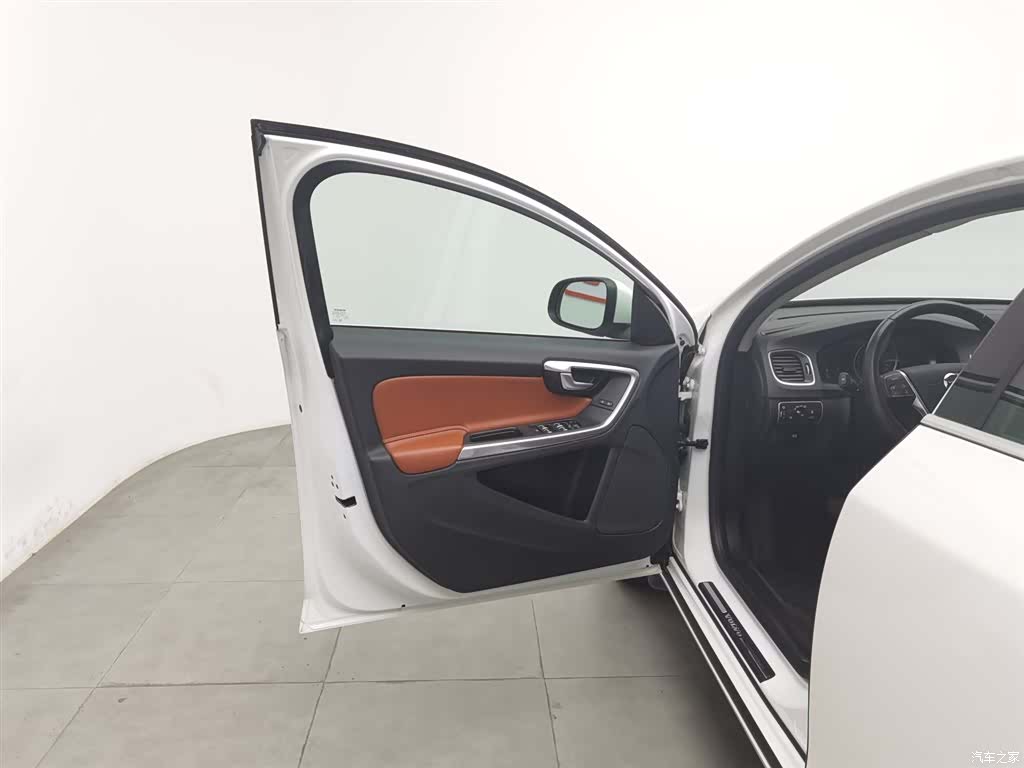 Volvo S60, 2019 8