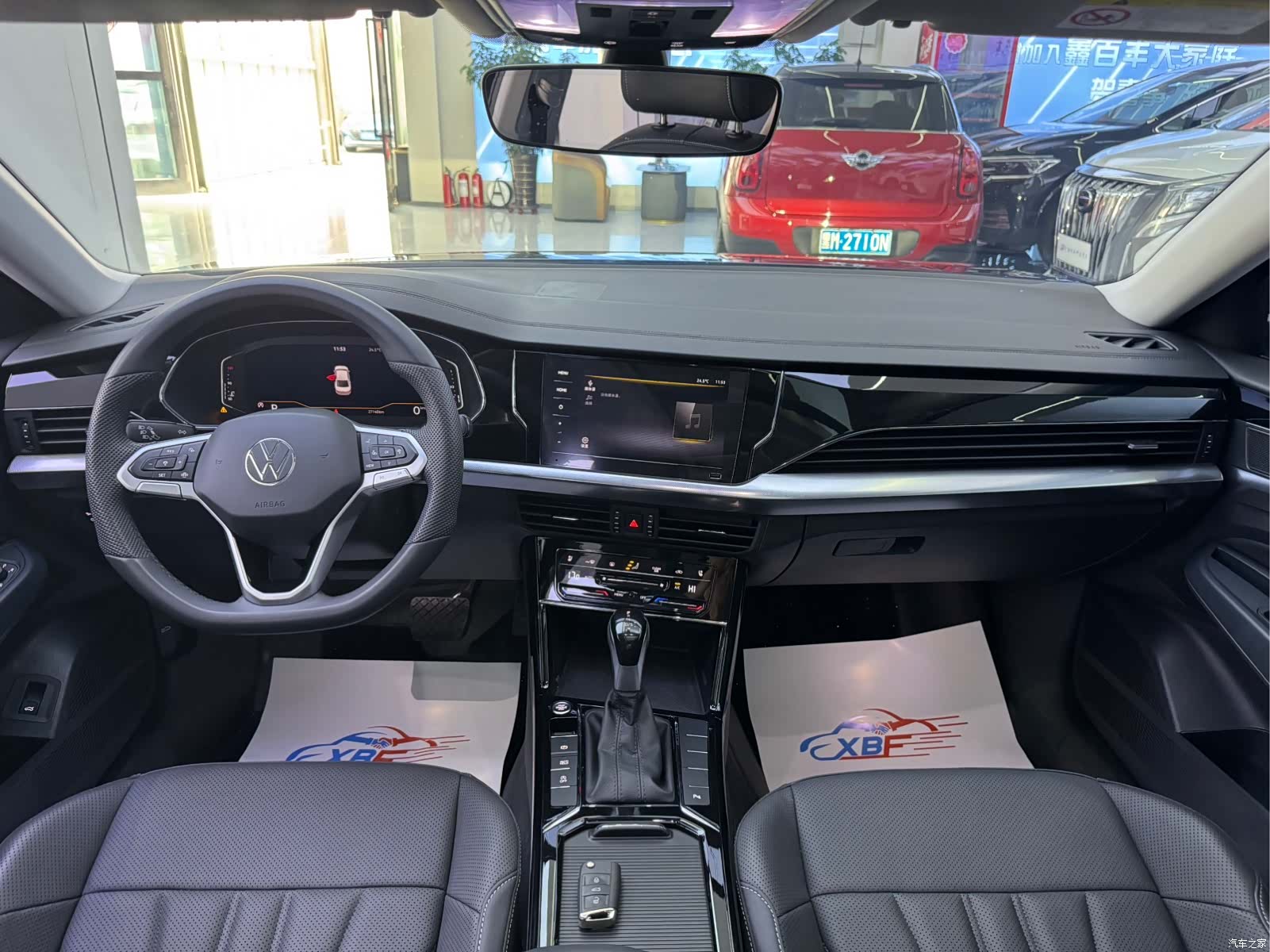 Volkswagen Passat, 2025 все фото